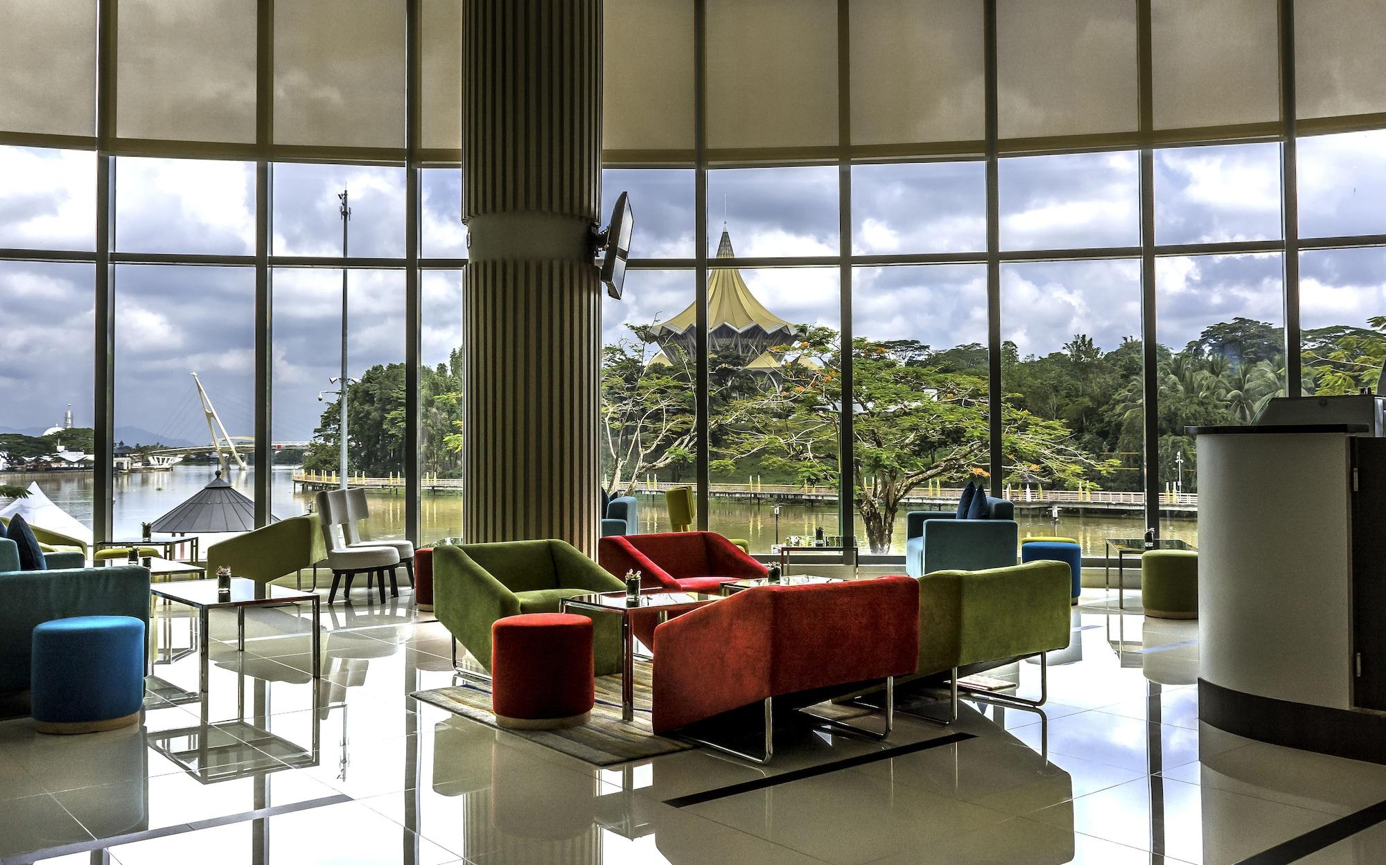 Astana Wing - Riverside Majestic Hotel Kuching Dış mekan fotoğraf