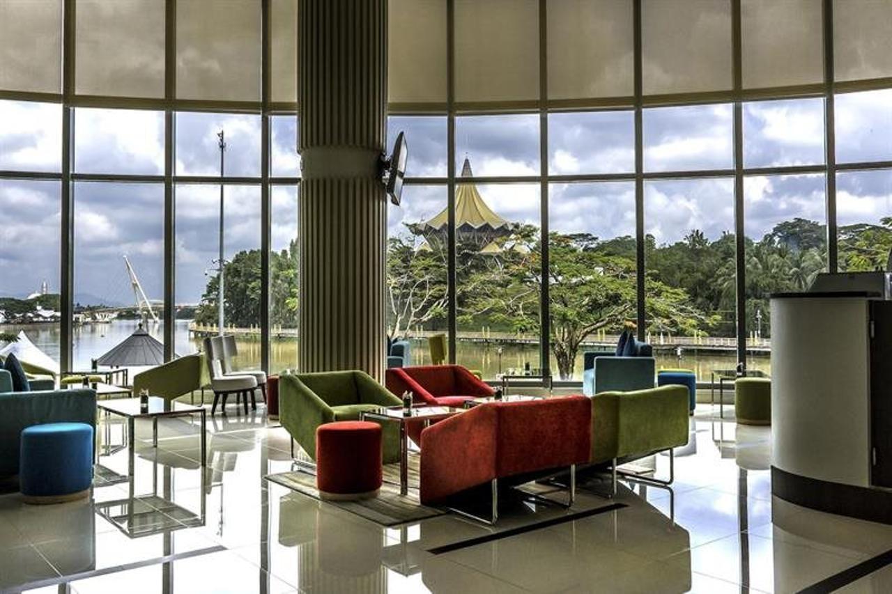 Astana Wing - Riverside Majestic Hotel Kuching Dış mekan fotoğraf