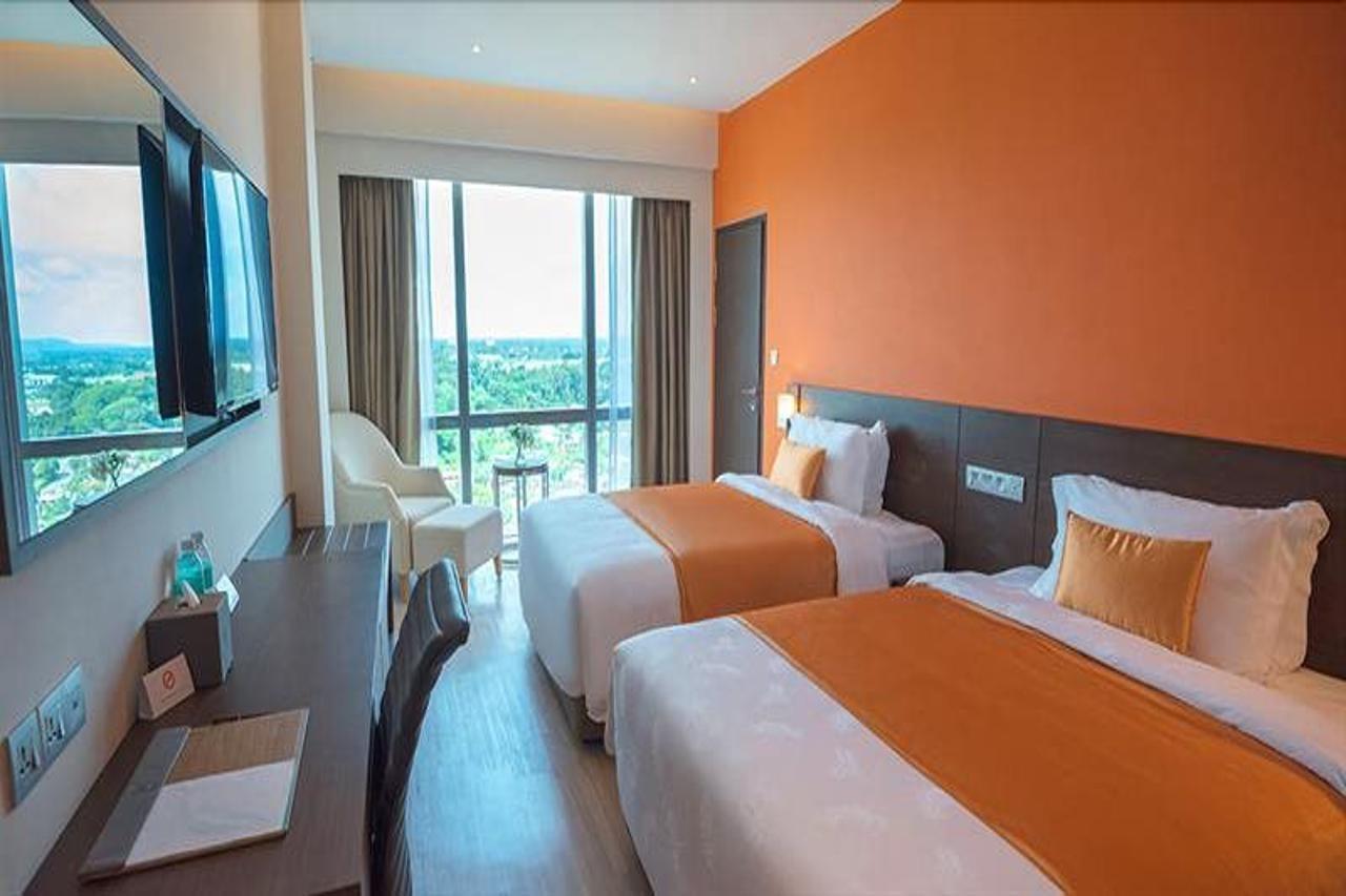 Astana Wing - Riverside Majestic Hotel Kuching Dış mekan fotoğraf