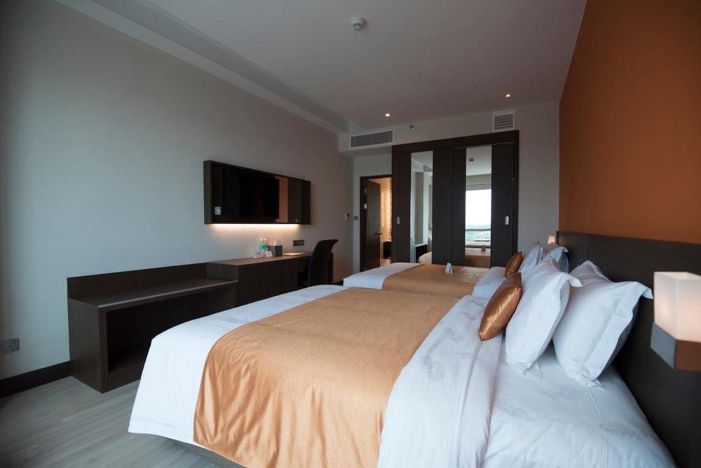 Astana Wing - Riverside Majestic Hotel Kuching Dış mekan fotoğraf